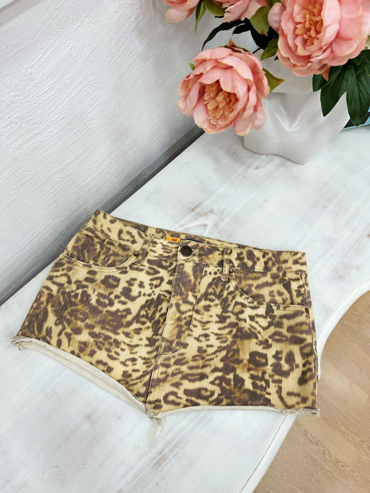 Leopard mini skirt