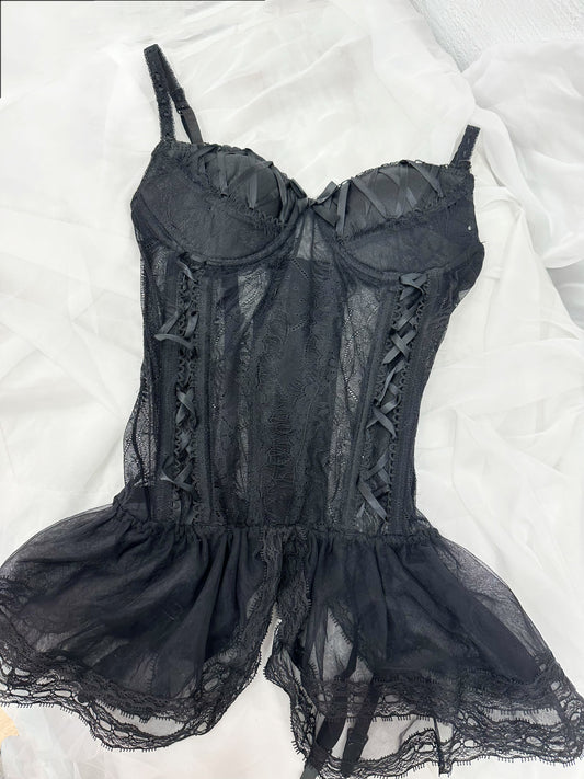 Lace corset with ruffles